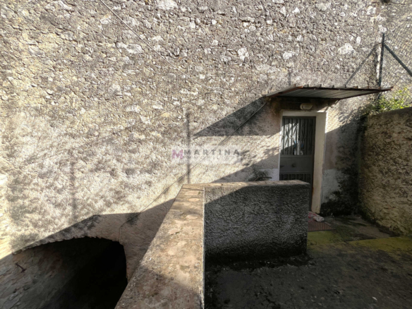 Ampio appartamento con cortile