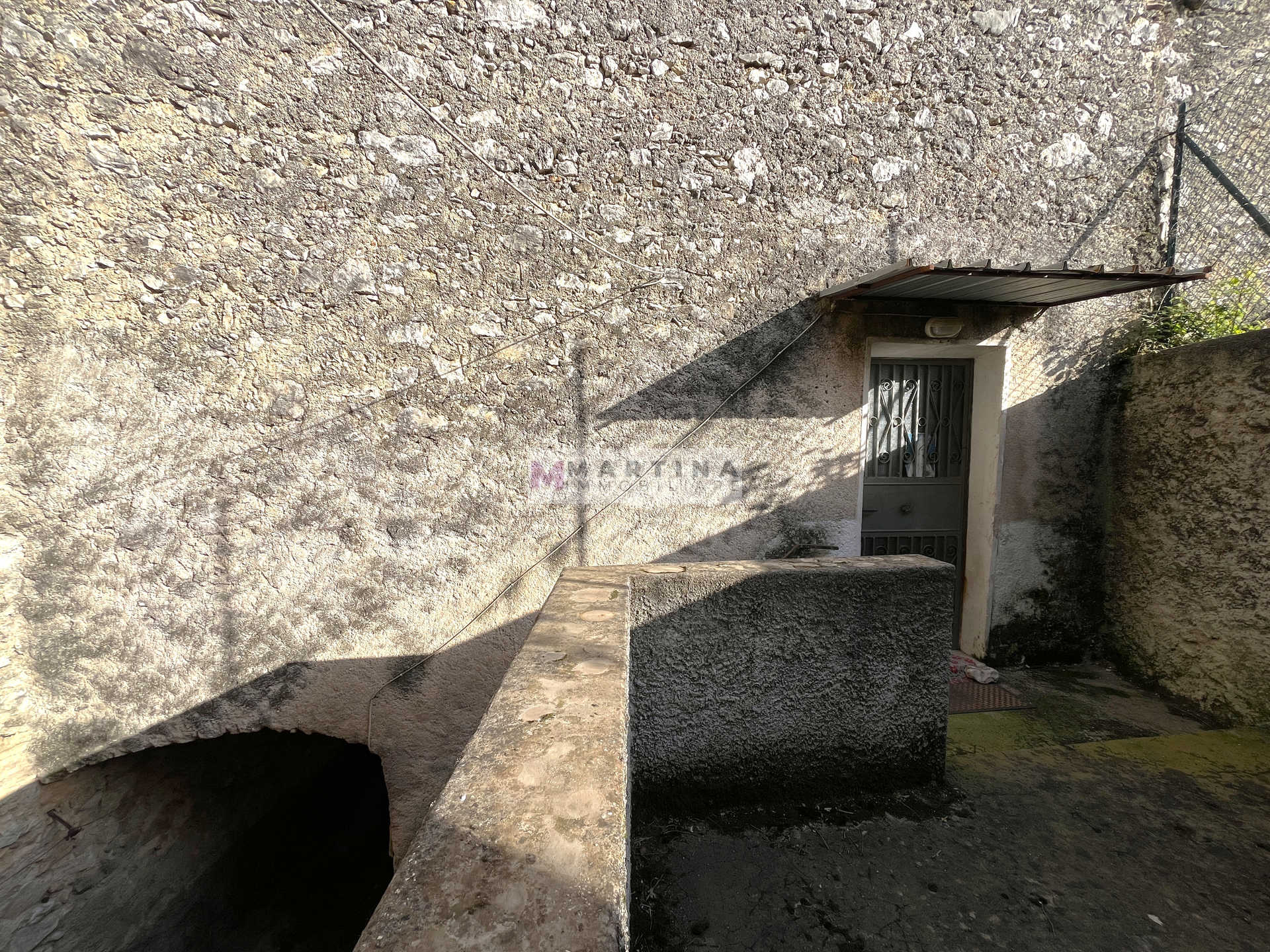 Ampio appartamento con cortile