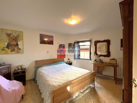 Ampio appartamento con cortile