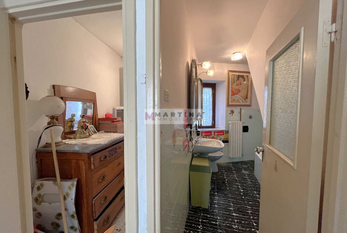 Ampio appartamento con cortile