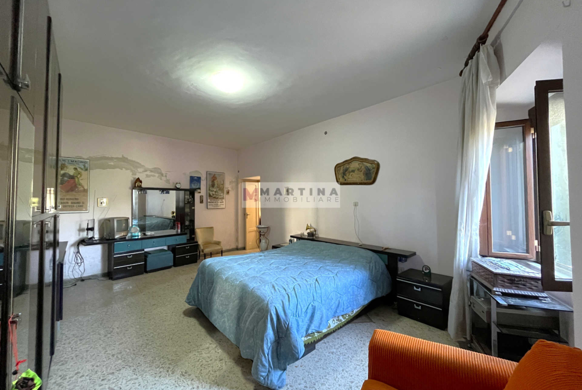 Ampio appartamento con cortile
