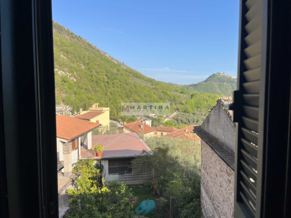 Ampio appartamento con cortile