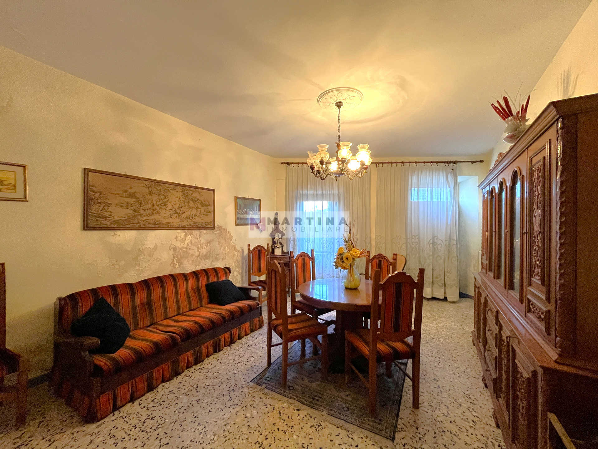Ampio appartamento con cortile