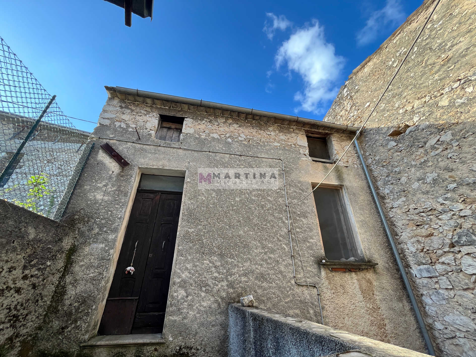 Ampio appartamento con cortile