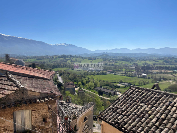 Appartamento centrale con cantine