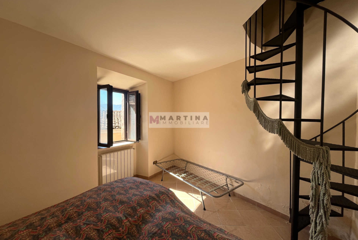 Appartamento centrale con cantine