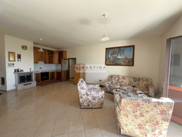 Appartamento centrale con cantine
