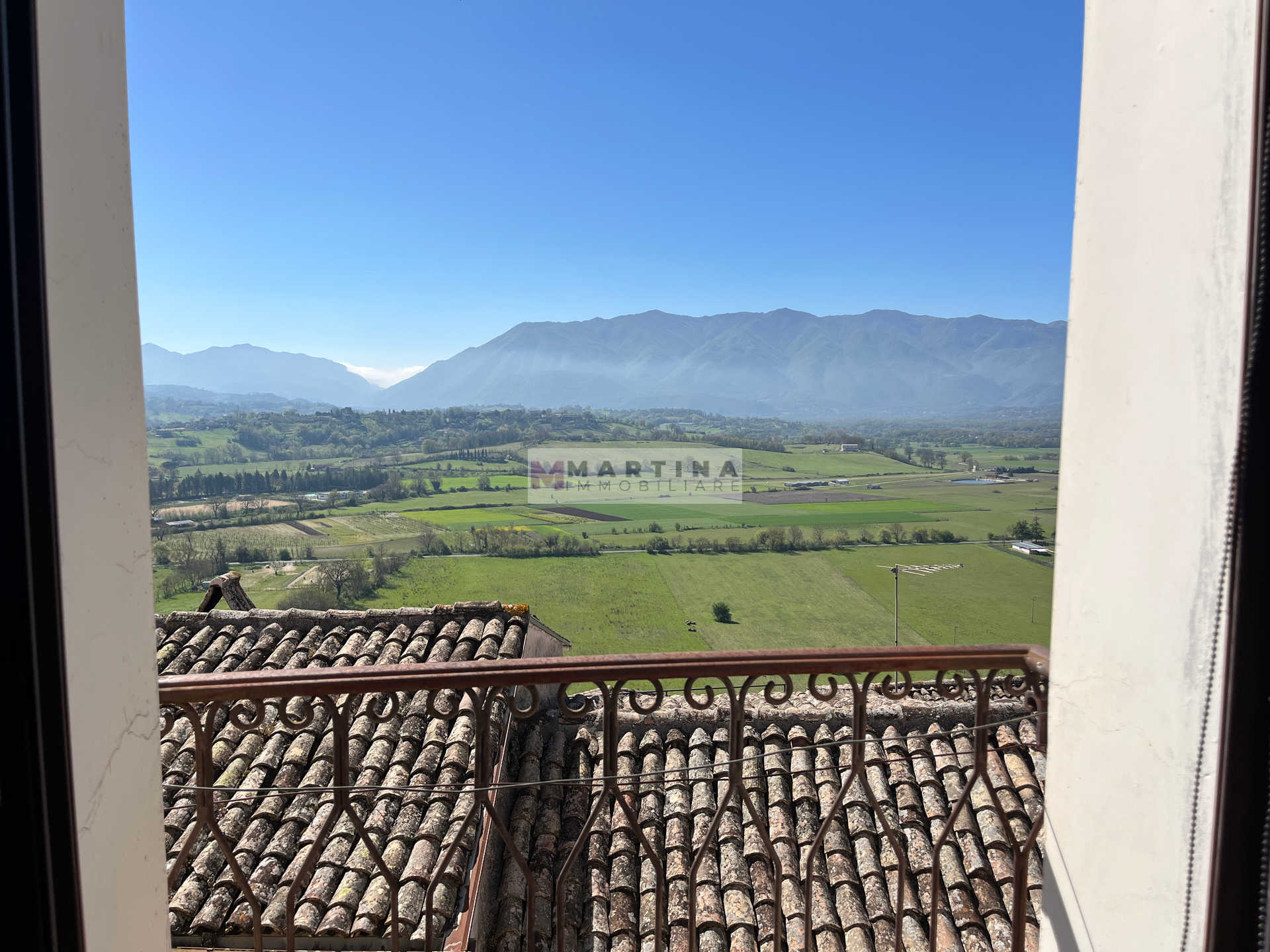 Appartamento centrale con cantine