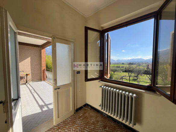 House in an excellent location with garden