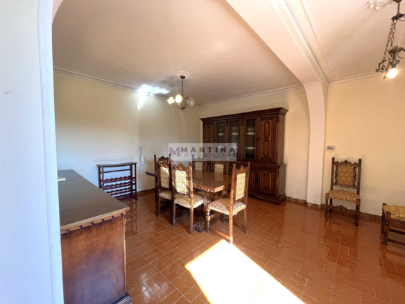 House in an excellent location with garden