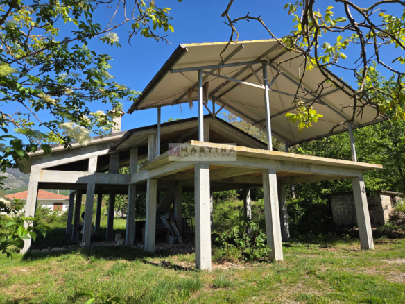 Reinforced concrete structure