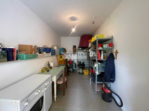 Casa indipendente con garage e terreno