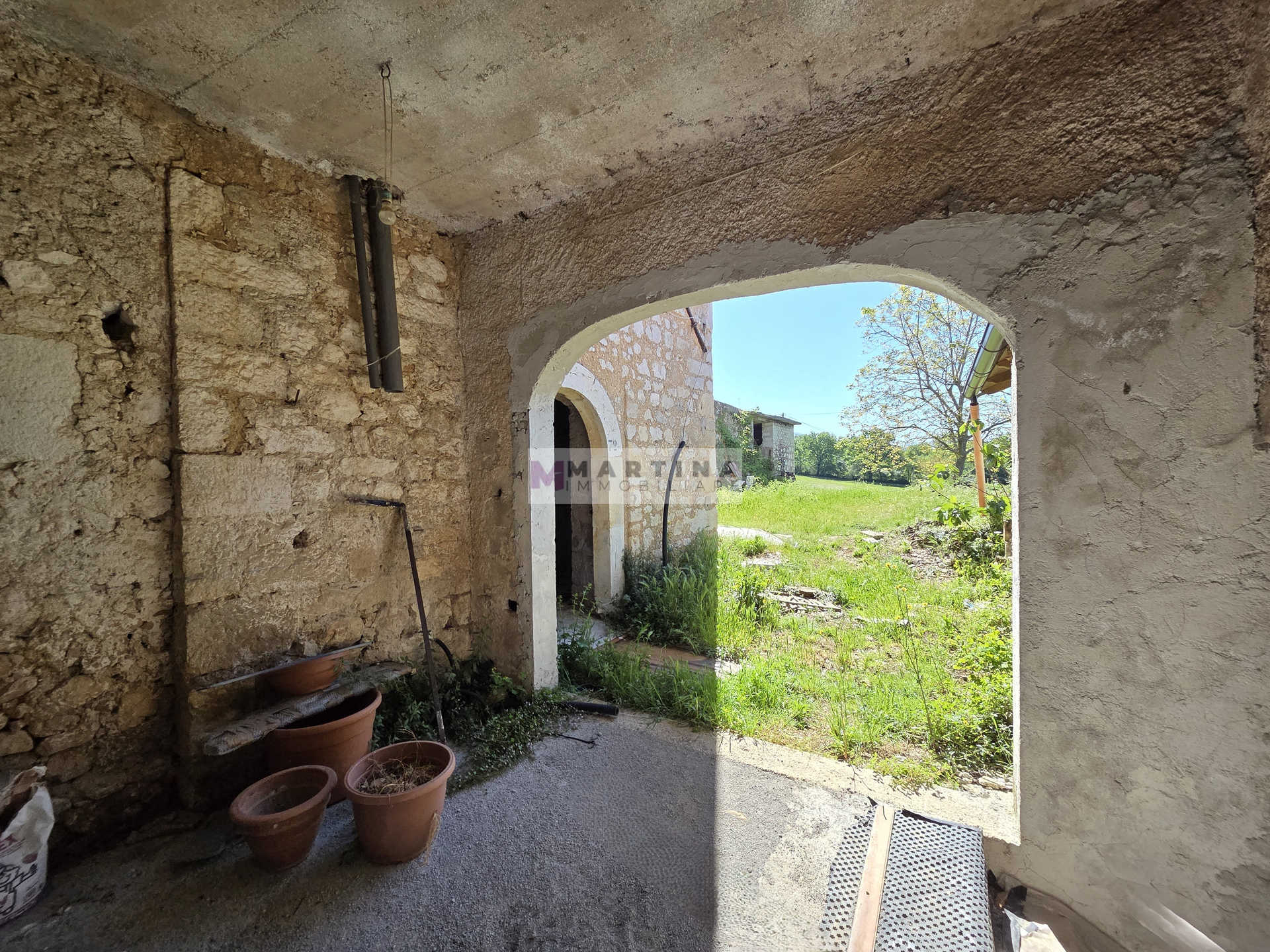 Panoramic farmhouse with large land