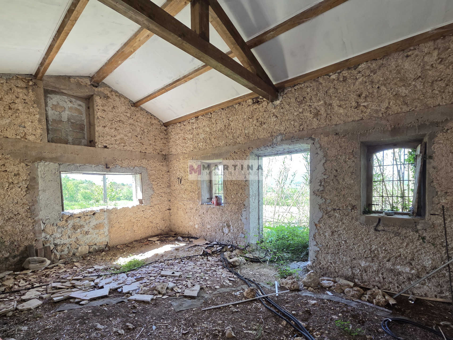 Panoramic farmhouse with large land
