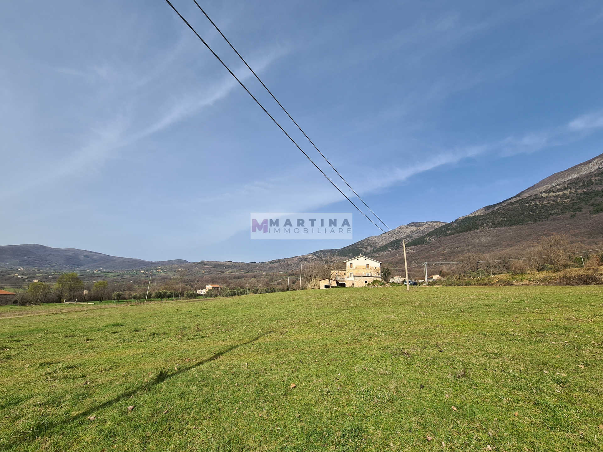 Panoramic farmhouse with large land