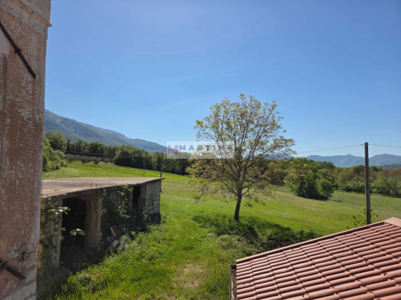 Panoramic farmhouse with large land