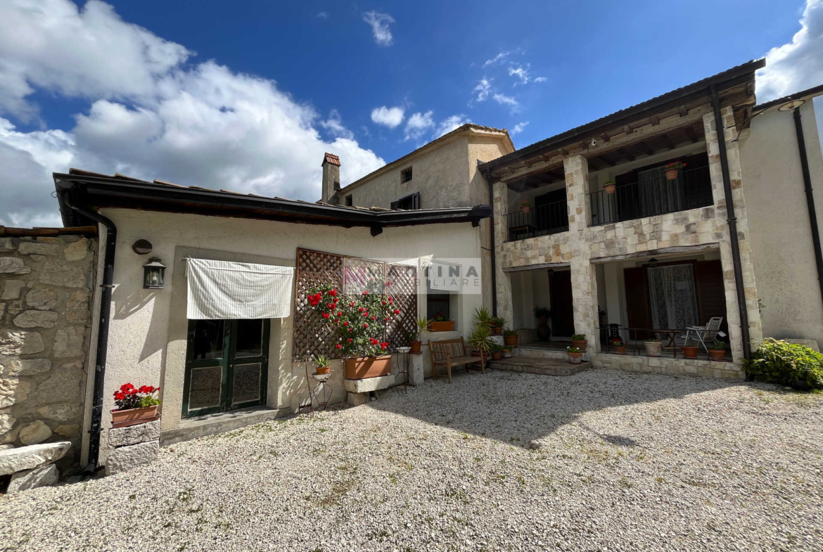 Prestigiosa dimora panoramica