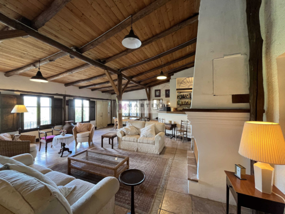 Prestigious panoramic residence