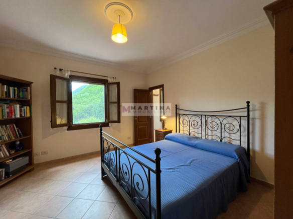 Prestigious panoramic residence