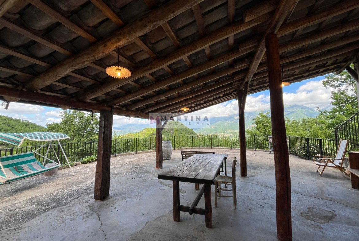 Prestigiosa dimora panoramica