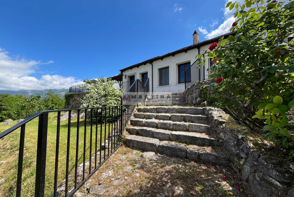 Prestigiosa dimora panoramica