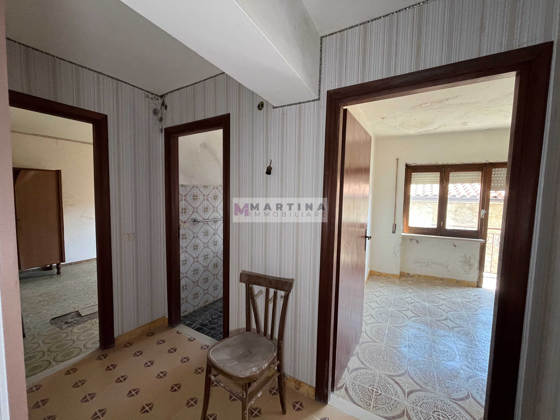 Terracielo con 3 appartamenti, terrazzo e garage