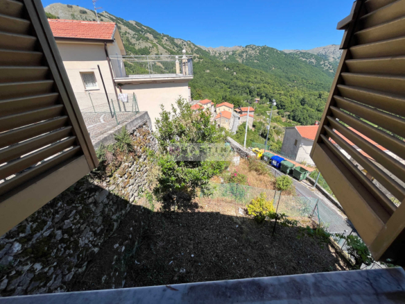 Panoramic townhouse