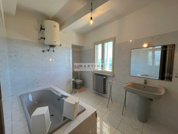 Panoramic townhouse