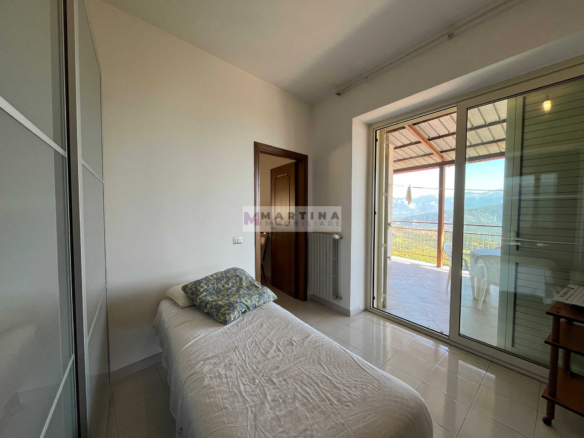 Panoramic townhouse