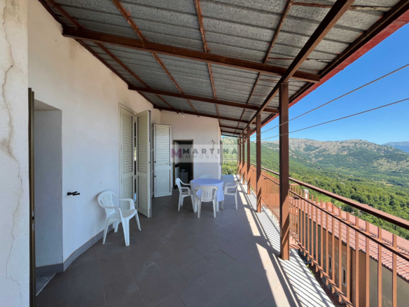 Panoramic townhouse