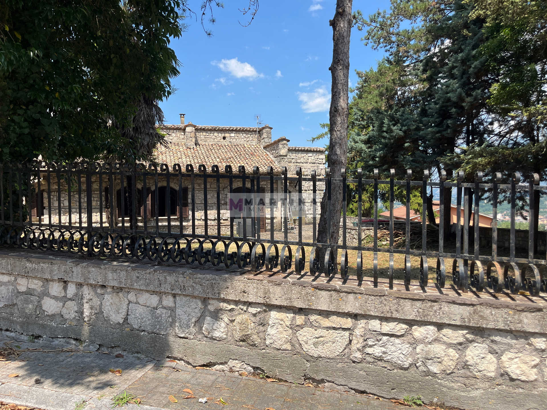 Villa signorile con giardino