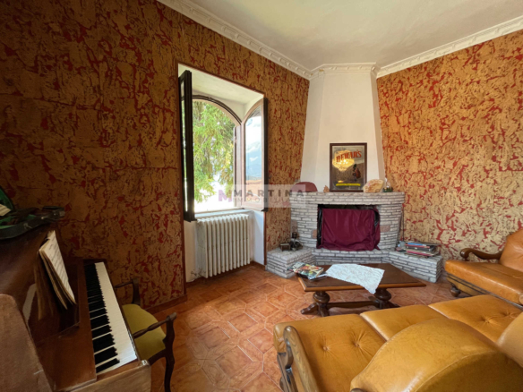 Villa signorile con giardino