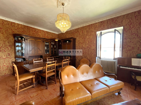 Villa signorile con giardino