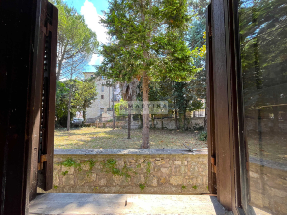 Villa signorile con giardino