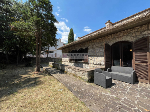 Villa signorile con giardino