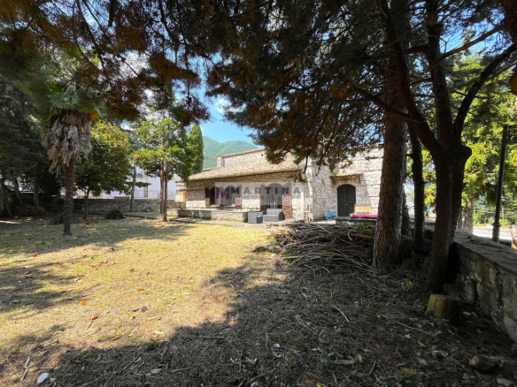 Villa signorile con giardino