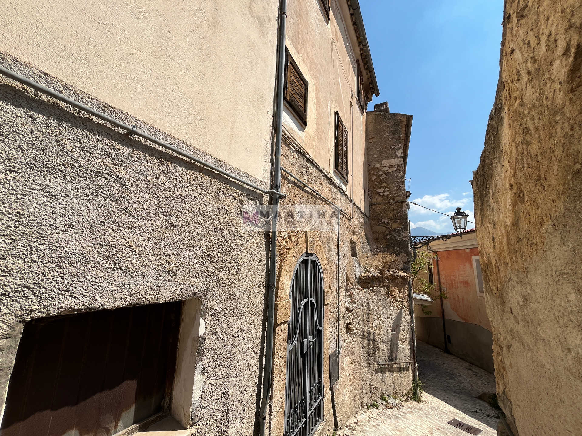 Terracielo da ristrutturare nel centro storico