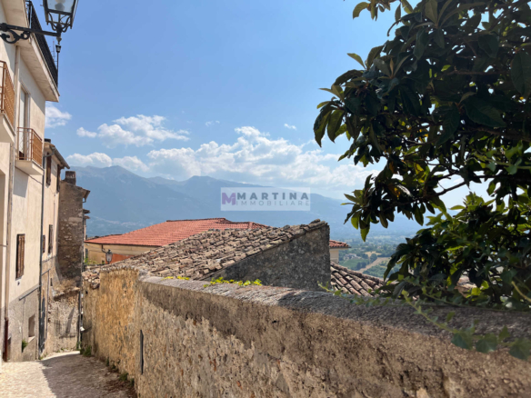 Terracielo da ristrutturare nel centro storico