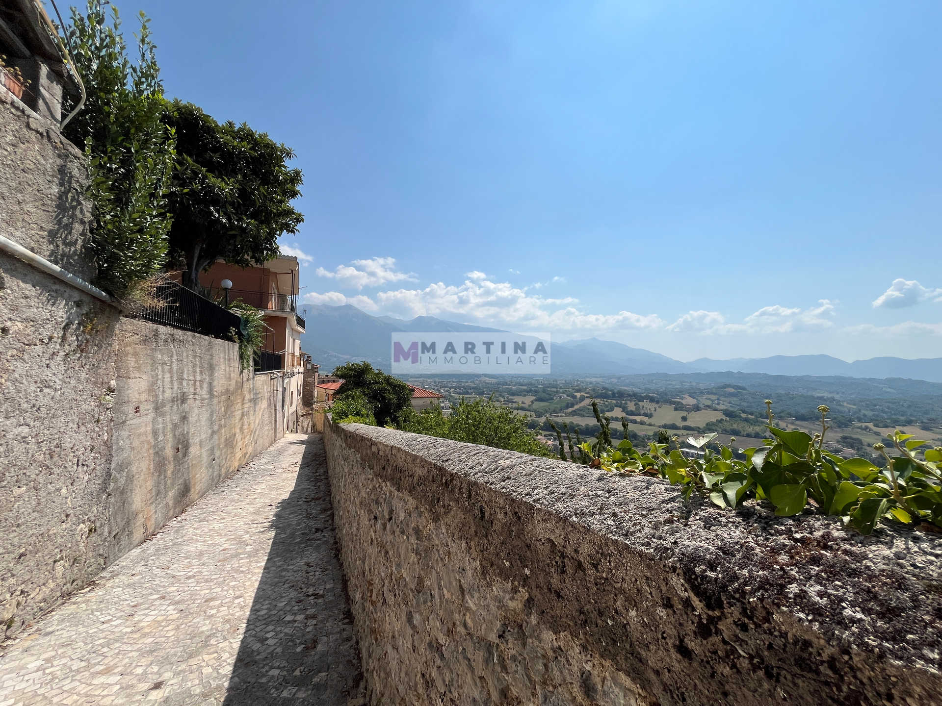 Terracielo da ristrutturare nel centro storico