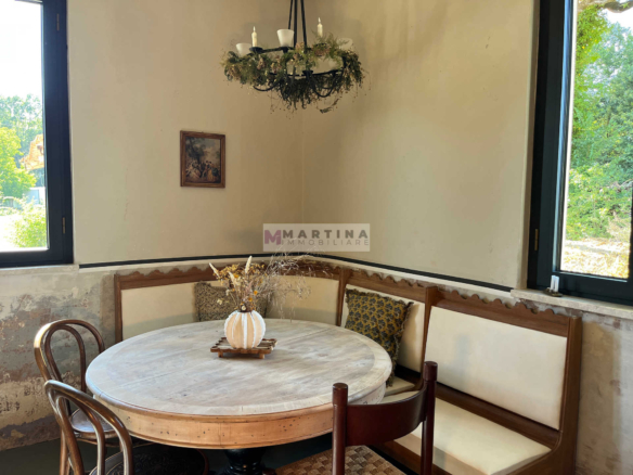 Splendido casale indipendente con terreno
