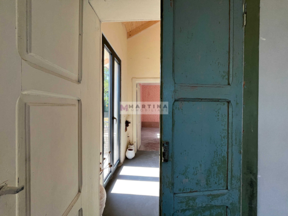 Splendido casale indipendente con terreno