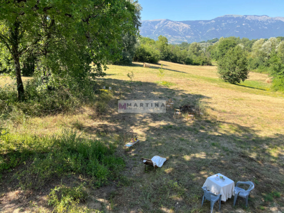 Splendido casale indipendente con terreno