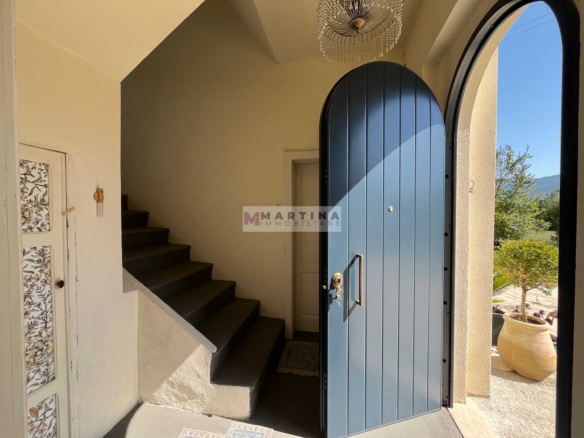 Splendido casale indipendente con terreno