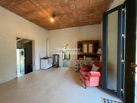 Splendido casale indipendente con terreno