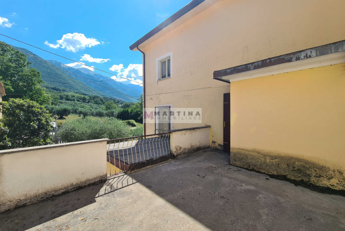 Casale con terreno