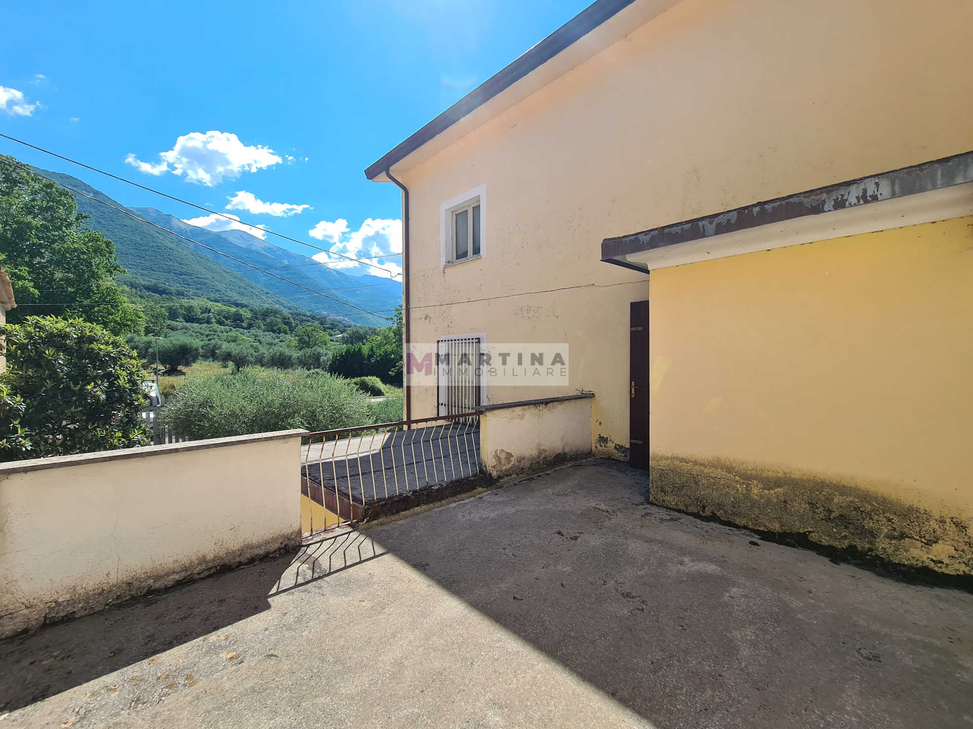 Casale con terreno