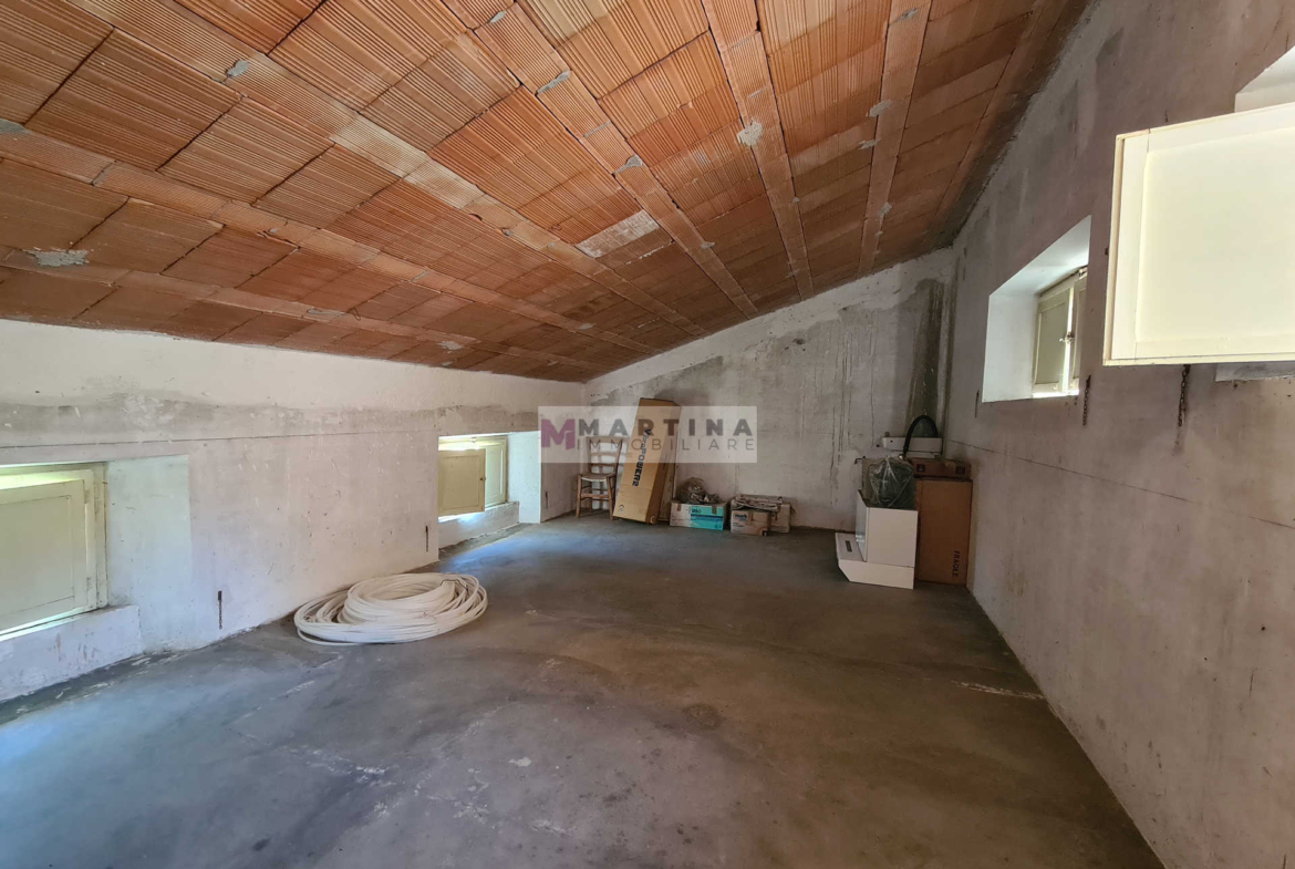 Casale con terreno