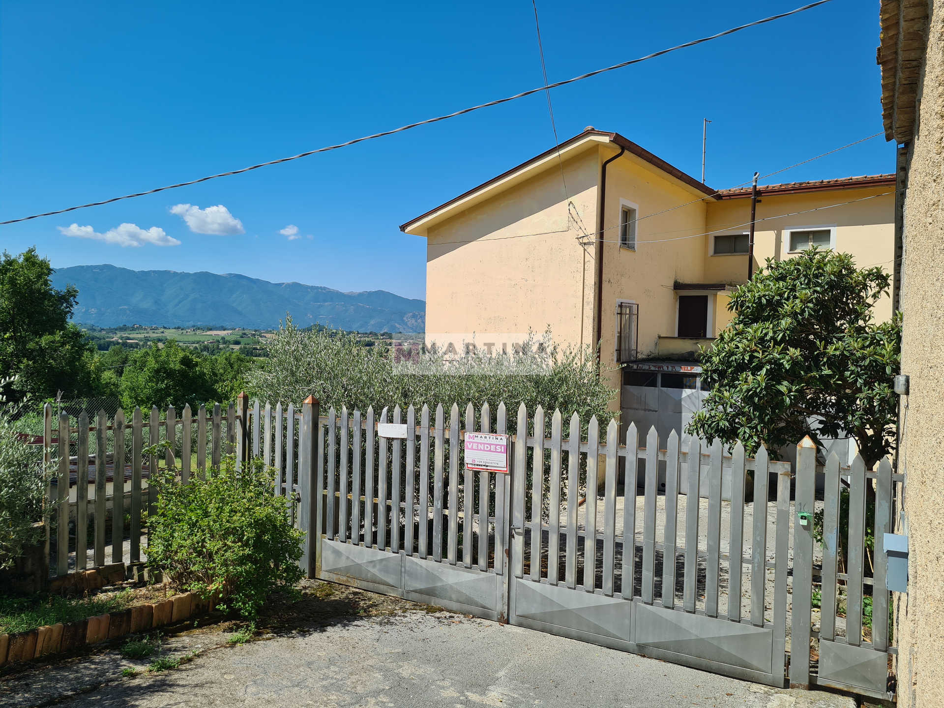 Casale con terreno