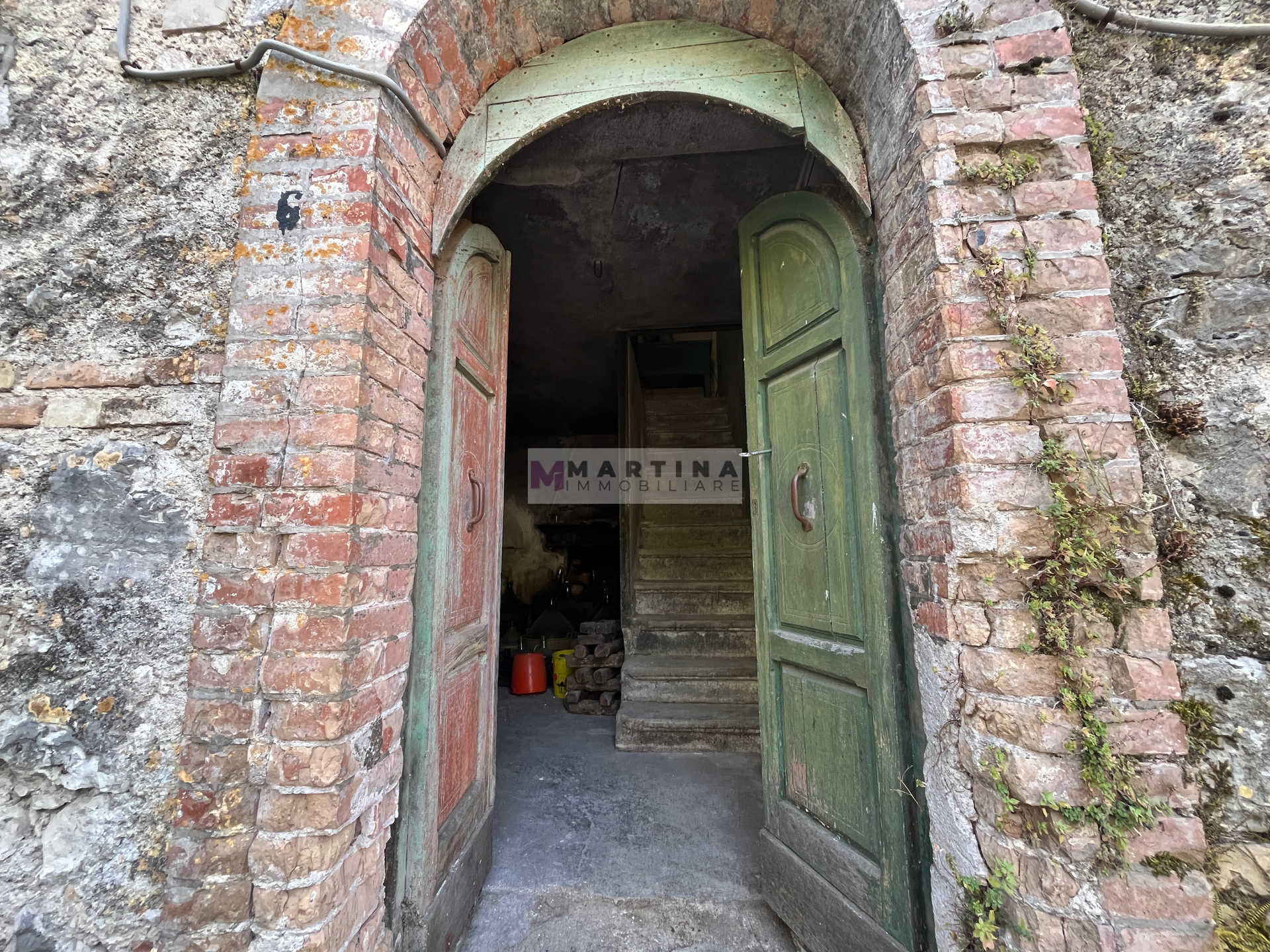 Terracielo da ristrutturare con terrazza panoramica