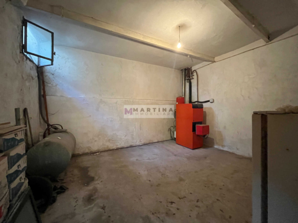 Very central apartment with cellar